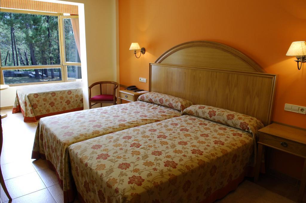 Hotel Abeiras Эль-Грове Экстерьер фото